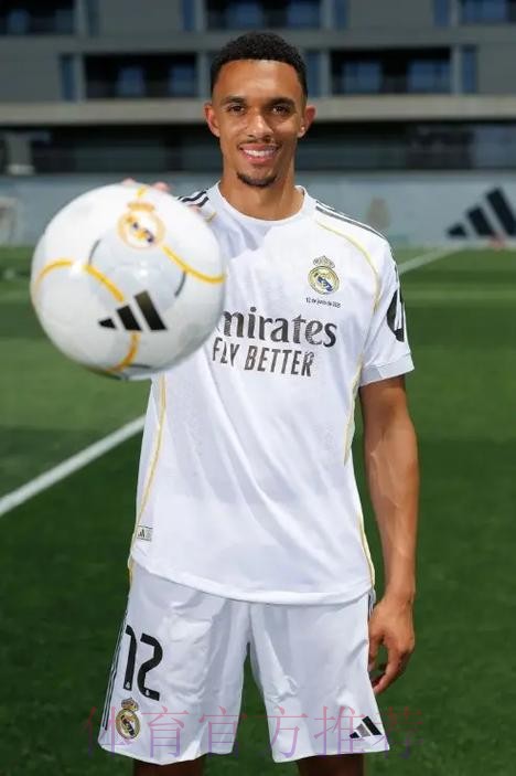 德伦特:皇马始终在我的心中 是一生的皇马人 德伦特:皇马始终在我的心中 是一生的皇马人