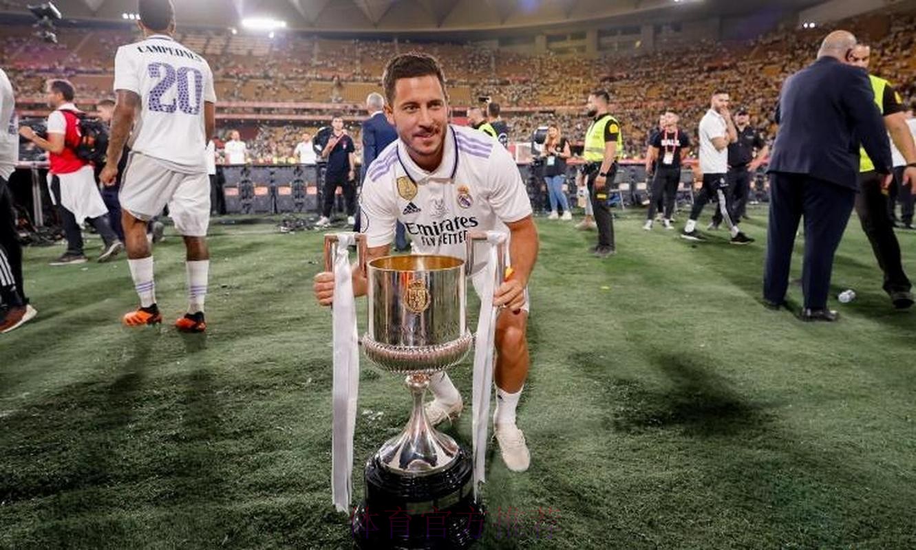 每体:比利时队医不满皇马对于阿扎尔伤病的治疗 每体:比利时队医不满皇马对于阿扎尔伤病的治疗