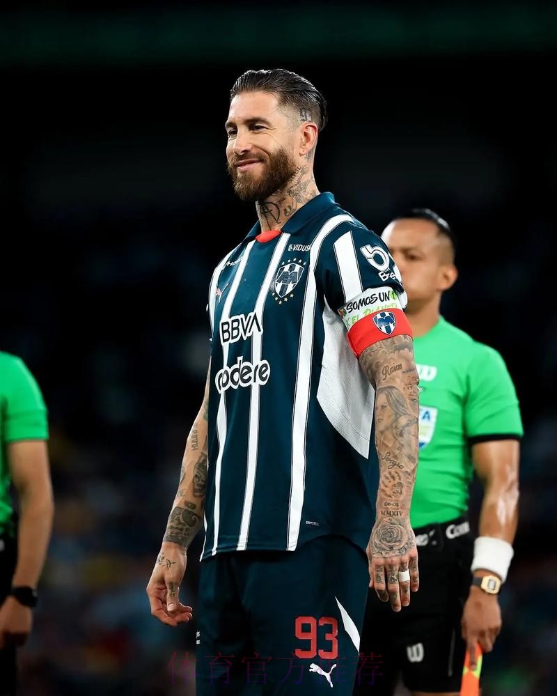 埃瓦尔主帅:拉莫斯确实手球 但不确定是否该判 埃瓦尔主帅:拉莫斯确实手球 但不确定是否该判